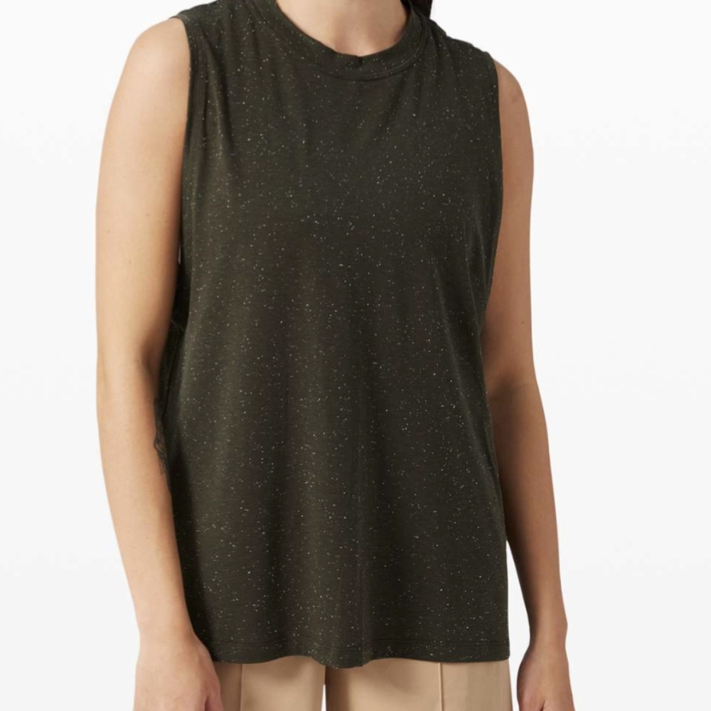 Lululemon All Yours Boyfriend Tank Size 6 Dark Olive White